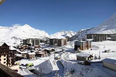 Vue générale sur la montagne ou vue sur la montagne depuis l'appartement