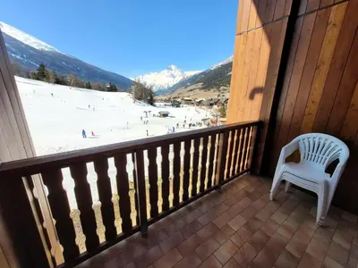 Vue générale sur la montagne ou vue sur la montagne depuis l'appartement
