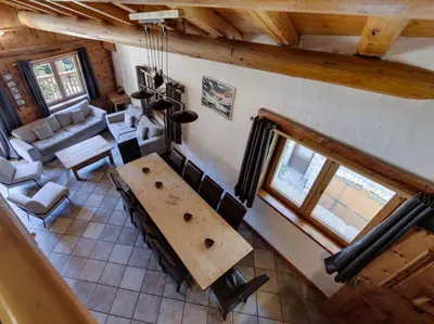 Coin salon dans l'établissement Chalet Bazile - Chalet spacieux Vieux Village Duplex MAE-2873