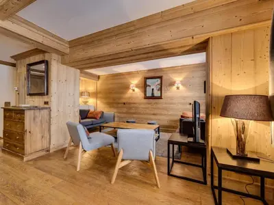 Cuisine ou kitchenette dans l'établissement Résidence Aquila - Appartement confortable Proche des Pistes Parking couvert MAE-2943