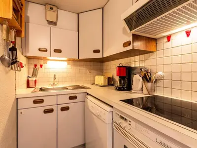Cuisine ou kitchenette dans l'établissement Résidence OrÉades - Appartement duplex confortable Proche des pistes et des commerces Terasse MAE-3033