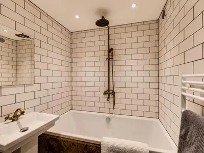 Salle de bains dans l'établissement Résidence Val D'isere Village - Appartement entièrement rénové Aux pieds des pistes Parking couvert MAE-3083