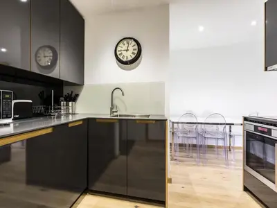 Cuisine ou kitchenette dans l'établissement Chalet Val Village - Appartement lumineux Vieux Village MAE-3143