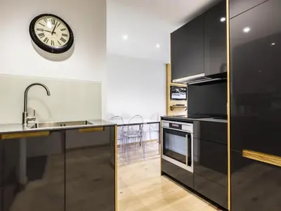 Cuisine ou kitchenette dans l'établissement Chalet Val Village - Appartement lumineux Vieux Village MAE-3143