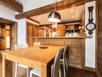 Cuisine ou kitchenette dans l'établissement Résidence Choucas - 3 Pièces pour 4 Personnes MAE-3273