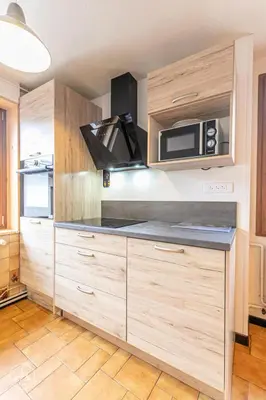 Cuisine ou kitchenette dans l'établissement Résidence Arnaud Nicole - Appartement très spacieux au coeur du village MAE-0723