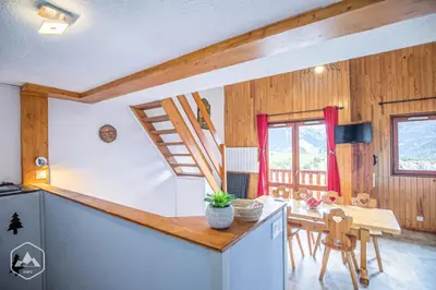 Plan de l'établissement Résidence Fleurs - Spacieux, confortable avec vue montagne proche des pistes MAE-0763