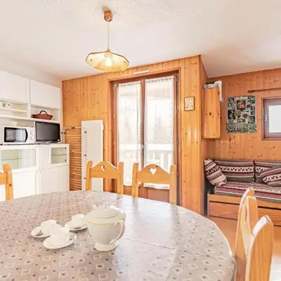 Résidence Saint Sebastien - Appartement ambiance sur les toits avec vue dégagée sur les montagnes MAE-0833