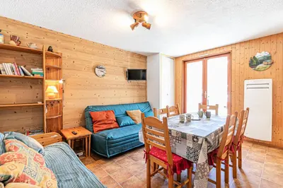 Coin salon dans l'établissement Résidence Saint Sebastien - Appartement fonctionnel avec terrasse ensoleillée. MAE-0923