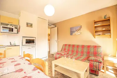 Cuisine ou kitchenette dans l'établissement Résidence Corniche - Proche la base de loisirs avec vue dégagée sur les montagnes MAE-0973