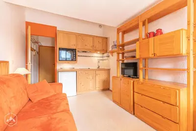 Cuisine ou kitchenette dans l'établissement Résidence Setives - Appartement vintage-chic avec belle vue sur les montagnes. MAE-1023