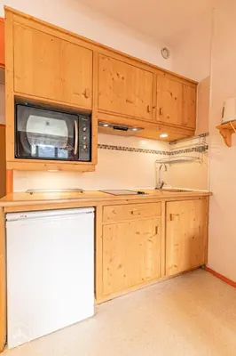 Cuisine ou kitchenette dans l'établissement Résidence Setives - Appartement vintage-chic avec belle vue sur les montagnes. MAE-1023