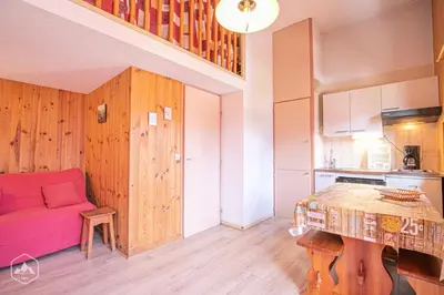 Cuisine ou kitchenette dans l'établissement Résidence Genevray - Joli studio avec vue sur les montagnes MAE-1163