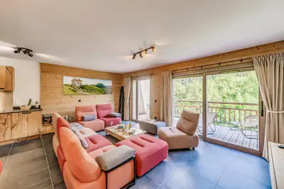 Coin salon dans l'établissement Résidence Les Terrasses De La Vanoise - 4 Pièces pour 8 Personnes MAE-4693