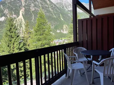 Vue générale sur la montagne ou vue sur la montagne depuis l'appartement