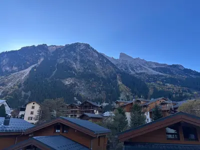 Vue générale sur la montagne ou vue sur la montagne depuis l'appartement