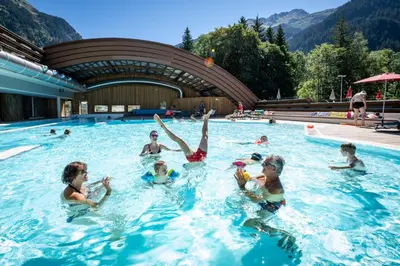 Piscine de l'établissement Tome, superbe appartement avec terrasse vue montagne ou située à proximité