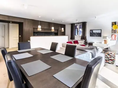 Télévision ou salle de divertissement dans l'établissement Chalet De Bellevarde - 5 Pièces pour 8 Personnes MAE-2933