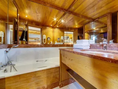 Salle de bains dans l'établissement Résidence Squaw Valley - Appartement spacieux Au pieds des pistes Parking couvert MAE-2963