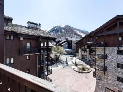 Vue générale sur la montagne ou vue sur la montagne depuis l'appartement