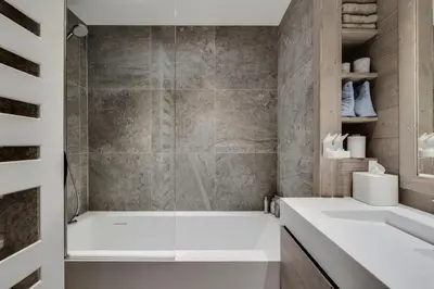 Salle de bains dans l'établissement Résidence Val D'isere Village - Appartement entièrement rénové, au pied des pistes MAE-3153