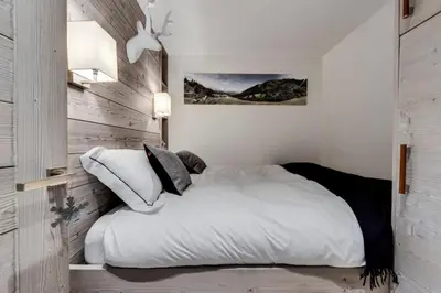 Un ou plusieurs lits dans un hébergement de l'établissement Résidence Val D'isere Village - Appartement entièrement rénové, au pied des pistes MAE-3153