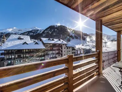Vue générale sur la montagne ou vue sur la montagne depuis l'appartement