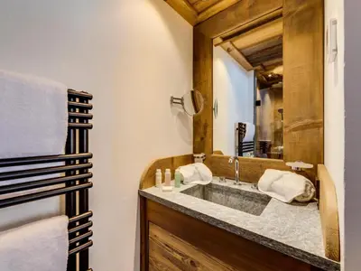 Salle de bains dans l'établissement Résidence Grizzly - Appartement entièrement rénové Proche des pistes Parking inclus MAE-7363