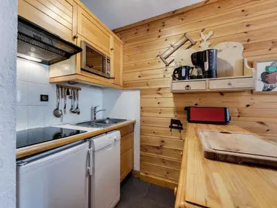 Cuisine ou kitchenette dans l'établissement Résidence Val D'isere Village - Appartement Duplex confortable Ski aux pieds Parking couvertAppartement Duplex confortable Ski aux pieds Parking couvert MAE-7463