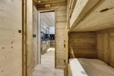 Un ou plusieurs lits dans un hébergement de l'établissement Résidence Val D'isere Village - Appartement entièrement rénové Ski aux pieds Parking couvert MAE-7483