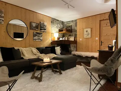 Télévision ou salle de divertissement dans l'établissement Tignes 2100 - Les Flocons - Vue panoramique
