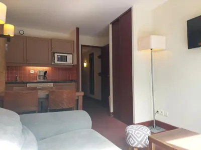Plan de l'établissement Studio confortable, ski aux pieds, balcon sud, 4 personnes - FR-1-346-586