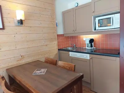 Plan de l'établissement Studio confortable, ski aux pieds, balcon sud, 4 personnes - FR-1-346-586