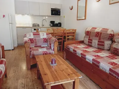 Cuisine ou kitchenette dans l'établissement Terrasses E 405 - PARC NAT VANOISE appart 8 pers