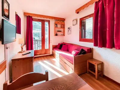 Télévision ou salle de divertissement dans l'établissement Chalet Club Iv - Joli studio pour 2 personnes situé dans le quartier du Val Claret, proche des pistes. MAE-9293