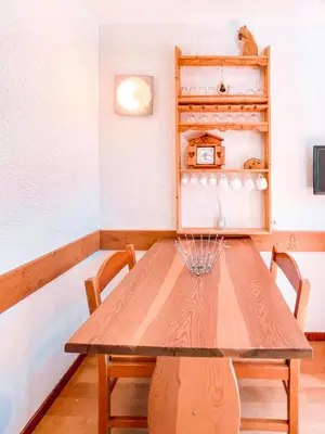 Télévision ou salle de divertissement dans l'établissement Chalet Club Iv - Joli studio pour 2 personnes situé dans le quartier du Val Claret, proche des pistes. MAE-9293