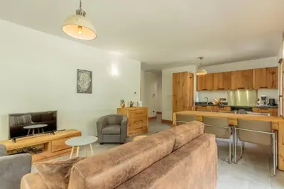 Cuisine ou kitchenette dans l'établissement Combe –Spacieux appartement 4/6 personnes avec grand balcon