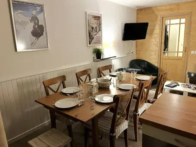 Télévision ou salle de divertissement dans l'établissement Apartment for 6 or 7 people - Belle Plagne