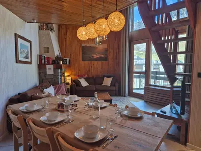 Coin salon dans l'établissement Superbe appartement 8 personnes - Skis aux pieds