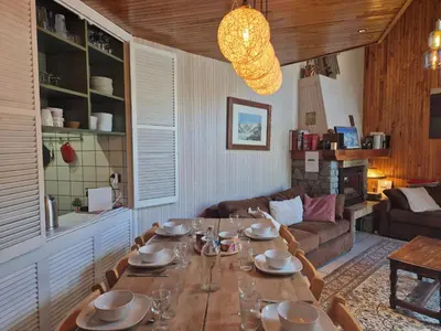 Coin salon dans l'établissement Superbe appartement 8 personnes - Skis aux pieds