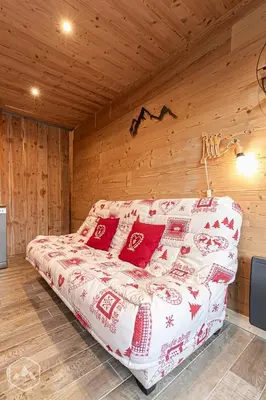 Un ou plusieurs lits dans un hébergement de l'établissement Cozy Studio 2-4 people Aussois - L'Eterlou