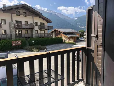 Vue générale sur la montagne ou vue sur la montagne depuis l'appartement