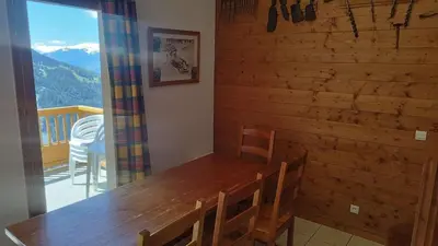 Vue générale sur la montagne ou vue sur la montagne depuis l'appartement