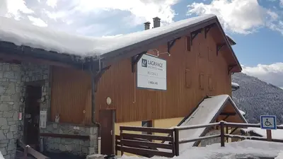 Vue générale sur la montagne ou vue sur la montagne depuis l'appartement