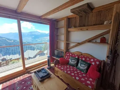 Vue générale sur la montagne ou vue sur la montagne depuis l'appartement
