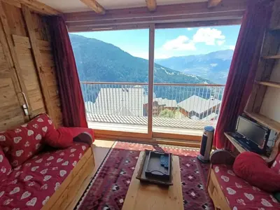 Vue générale sur la montagne ou vue sur la montagne depuis l'appartement