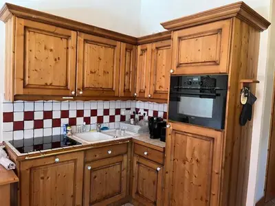 Cuisine ou kitchenette dans l'établissement Les Alpages de Champagny - Appartement chaleureux avec vue
