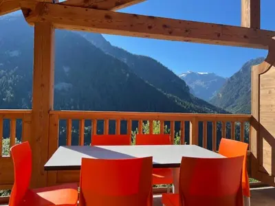 Vue générale sur la montagne ou vue sur la montagne depuis l'appartement