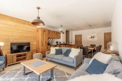 Coin salon dans l'établissement Hara-Kiri, superbe appartement avec terrasse vue montagne