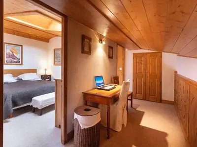 Un ou plusieurs lits dans un hébergement de l'établissement Duplex aux Arcs 1800, 3 chambres, skis aux pieds - FR-1-352-106